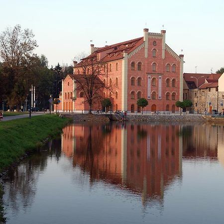 Hotel Budweis Luaran gambar