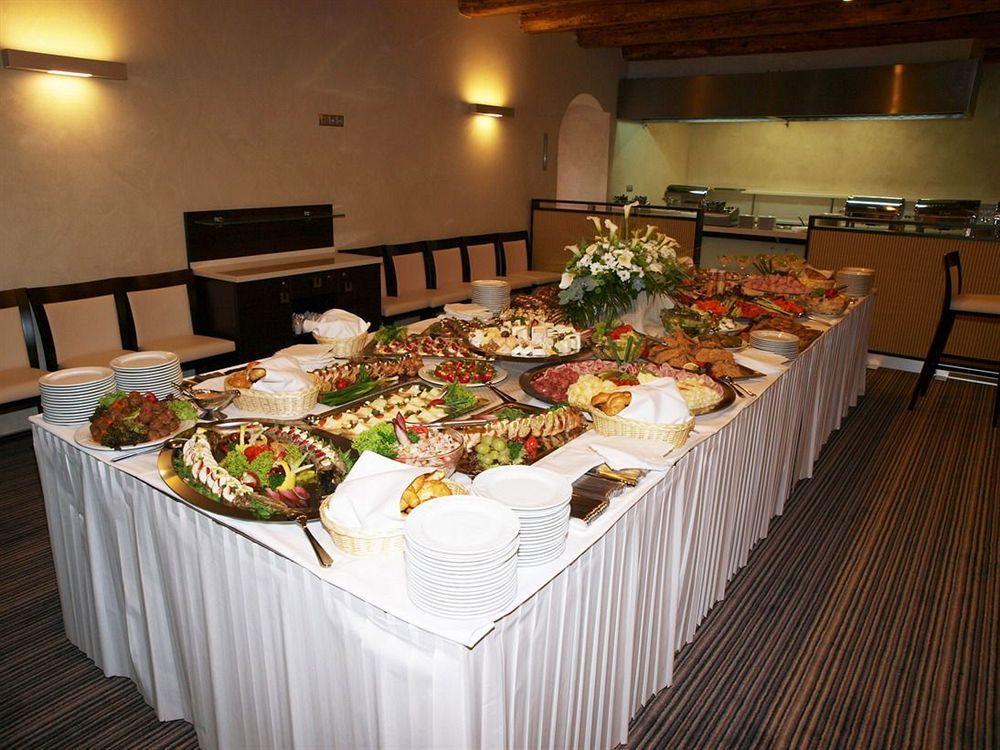 Hotel Budweis Luaran gambar